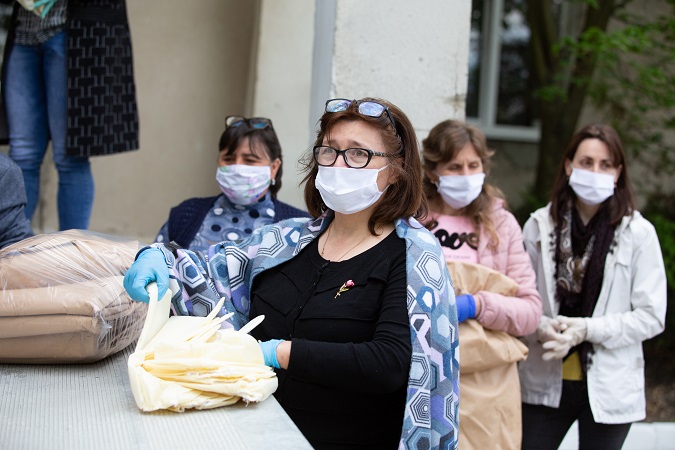 Social workers from Orhei Rayon are receiving the protection equipment offered by UN Women Moldova and Sweden. Photo: UN Women Moldova/Eduard Bizgu