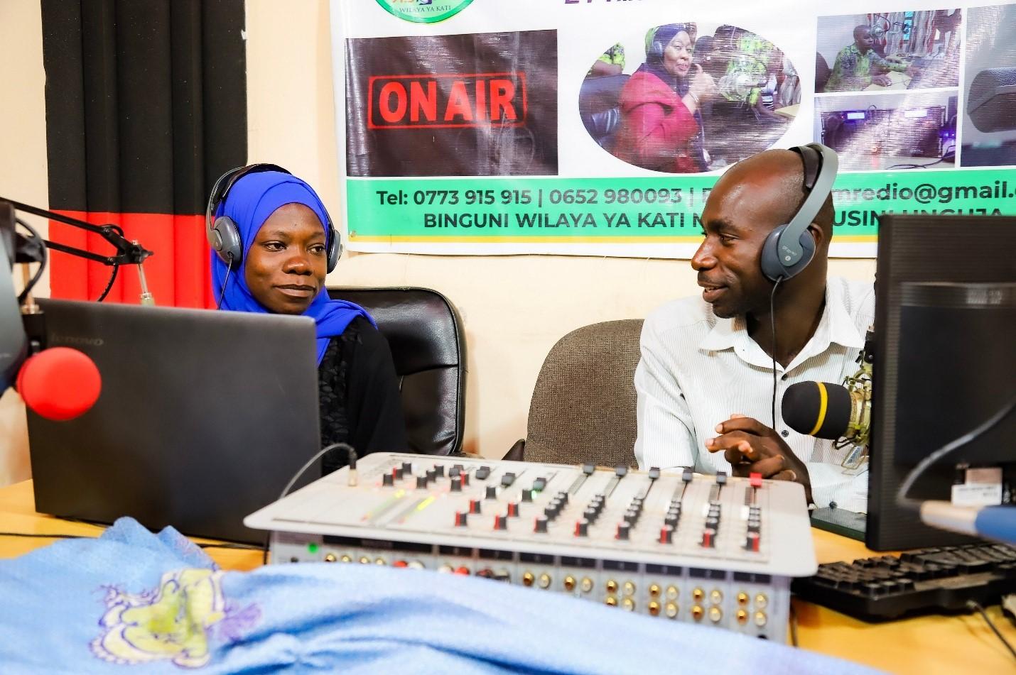 Amina Mohamed and Hassan Vuai Saburi, community radio presenters for Kati Radio station in Zanzibar. Photo: UN Women Amina Mohamed and Hassan Vuai Saburi, community radio presenters for Kati Radio station in Zanzibar. Photo: UN Women